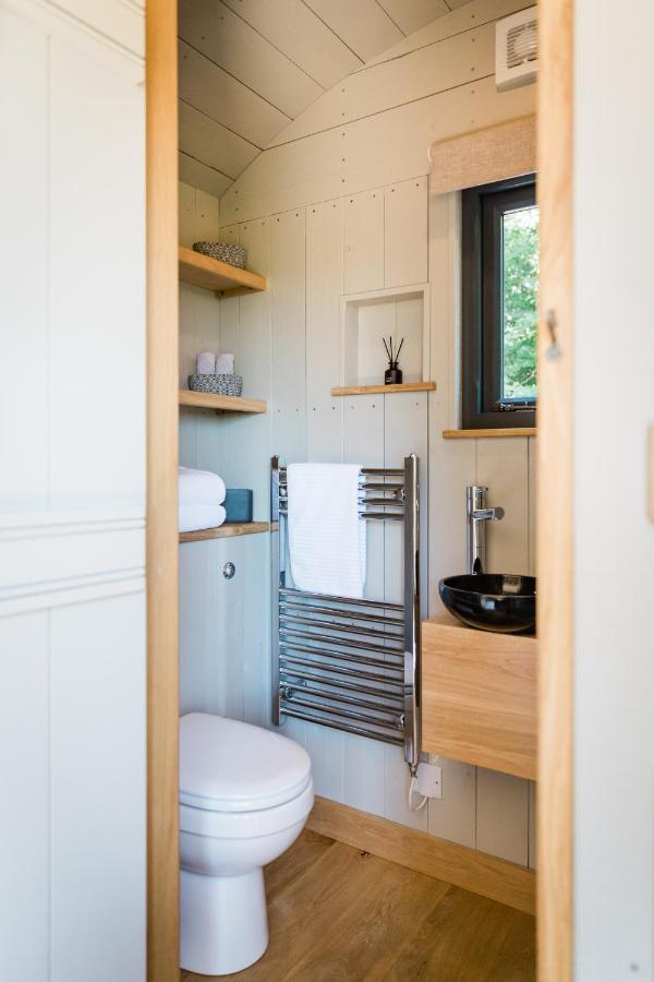 Boutique Cornish Shepherd'S Hut With Hot Tub Launceston Ngoại thất bức ảnh