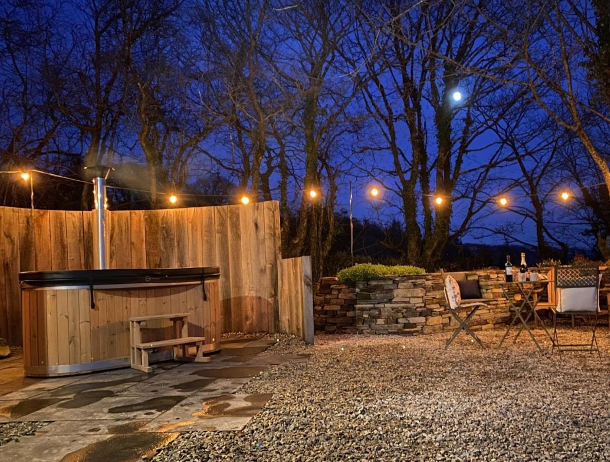 Boutique Cornish Shepherd'S Hut With Hot Tub Launceston Ngoại thất bức ảnh